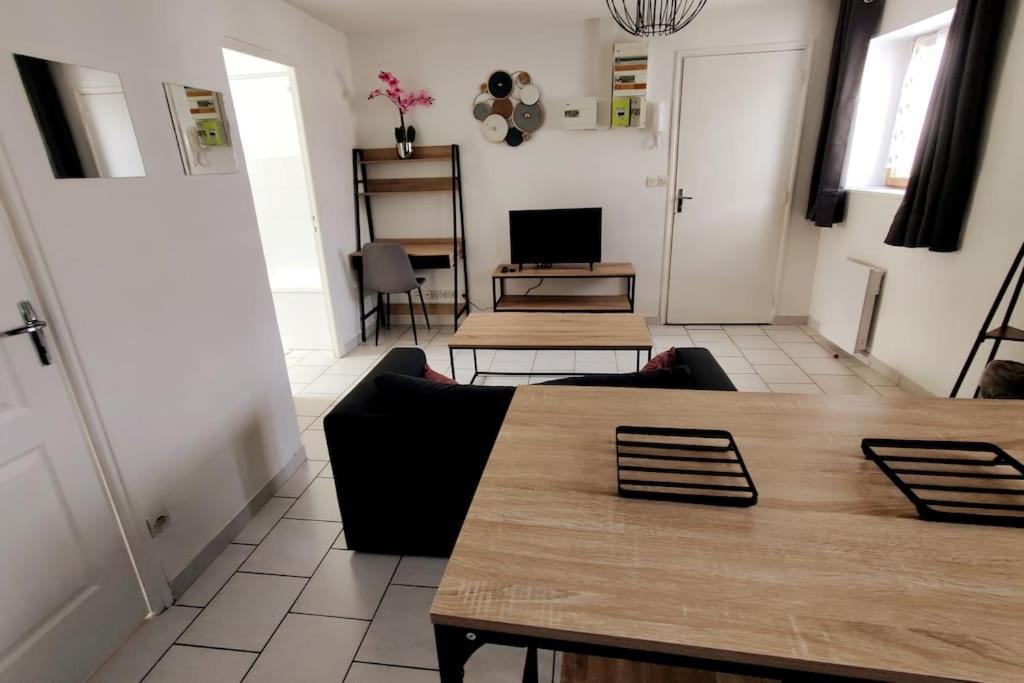 Appartement Style Industriel Au Centre De Douai Zewnętrze zdjęcie