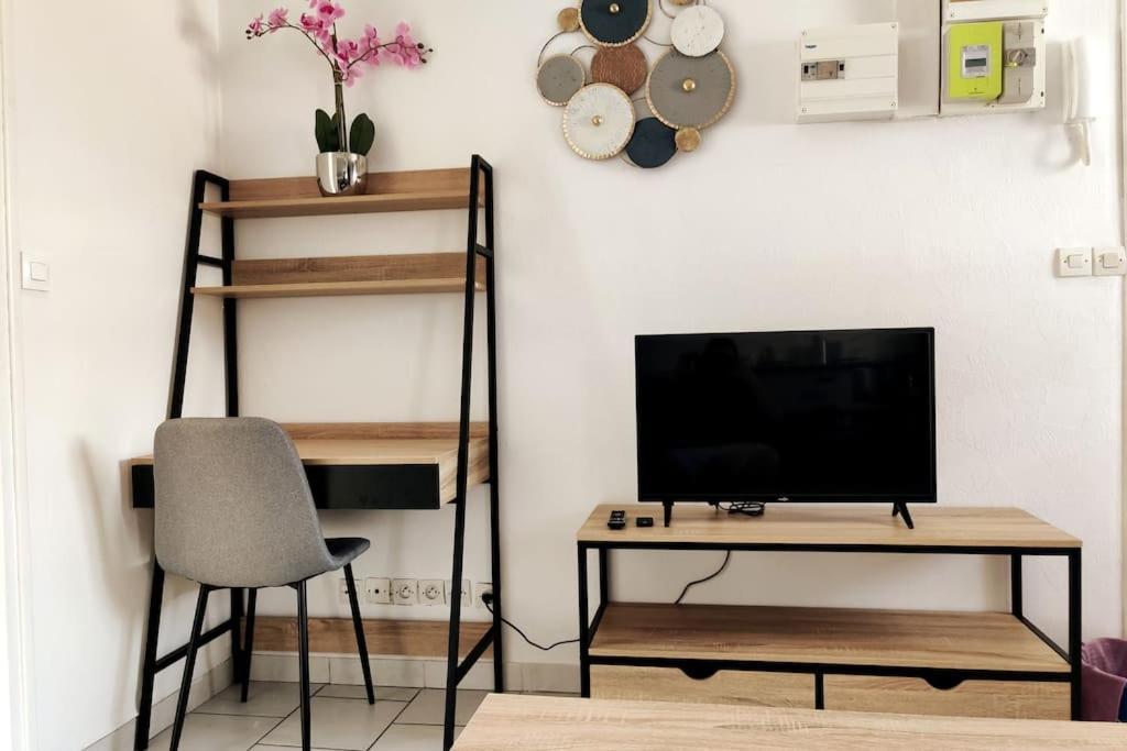 Appartement Style Industriel Au Centre De Douai Zewnętrze zdjęcie